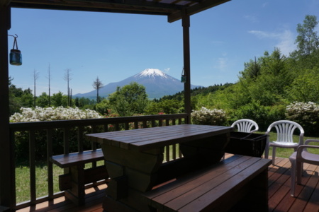 富士山を見ながらBBQができます。