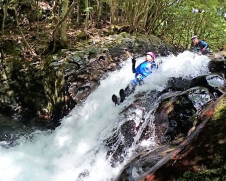 キャニオニング体験可車10分（別施設）　