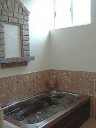 ヘルストン活性石温泉でのんびり入浴タイム