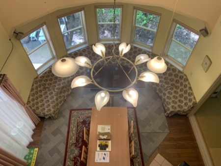 2階ロフトからみたリビング