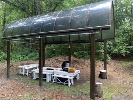 コテージ庭のBBQ場