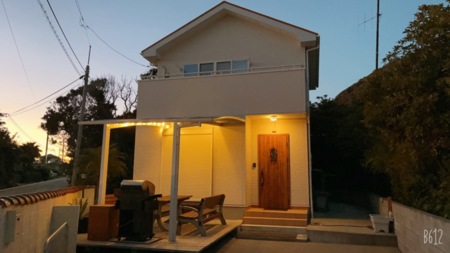 部屋の前でBBQができます