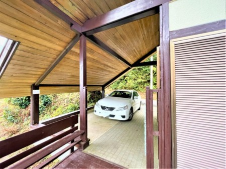 駐車場からバリアフリーです。