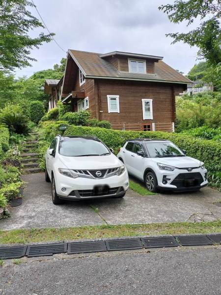 無料駐車場2台分
