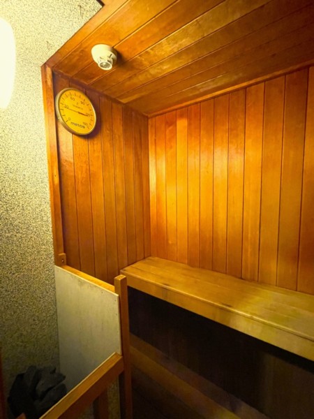 METOS社サウナ　ロウリュを体験