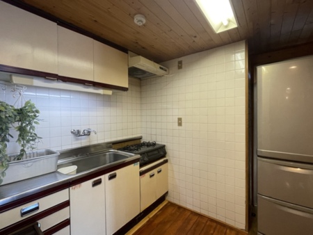 キッチン　1F　館内２カ所です