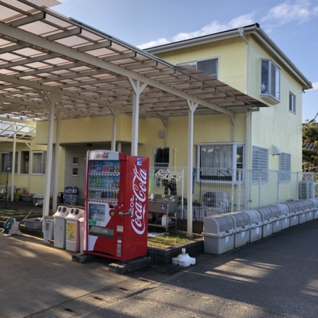 コカコーラの自販機あります