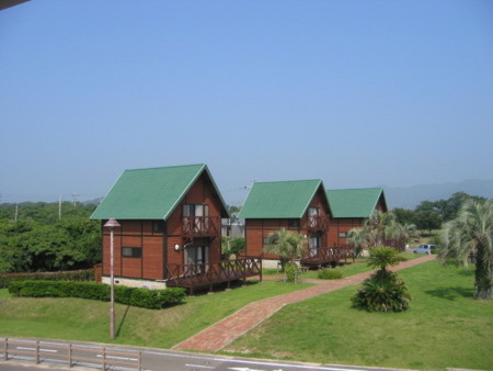 二階建てバンガロー