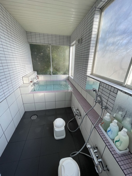 トルマリン温泉、内湯は２ヵ所