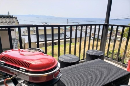 洋室から繋がるBBQスペース