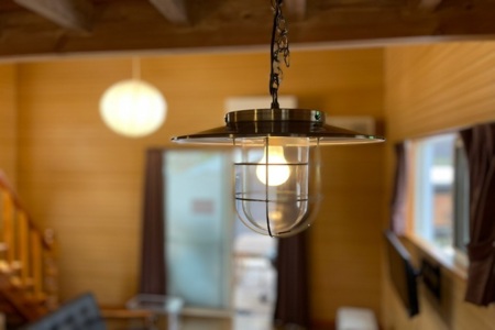 湖畔から車で3分の好立地です