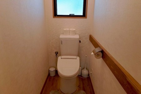 トイレは2か所ございます
