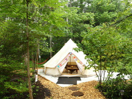 各棟専用のグランピングテント無料です！