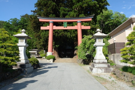 河口浅間神社（徒歩1分圏内）