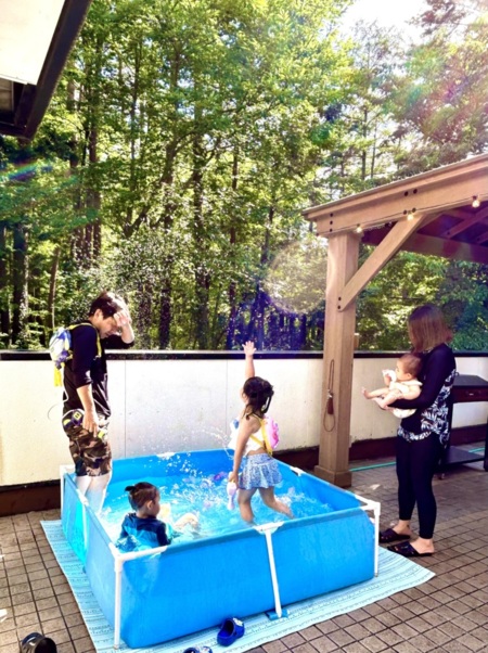 夏は子供用プールをご用意！みんなで遊ぼう