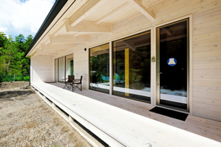 デッキでのんびりブランチ