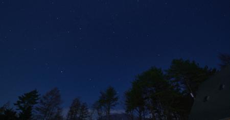 夜は満天の星　願い事をしませんか