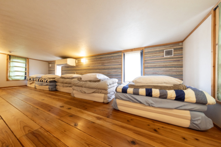 西川の高反発マットレスを採用