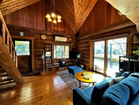 丸太のログハウスはいかがですか