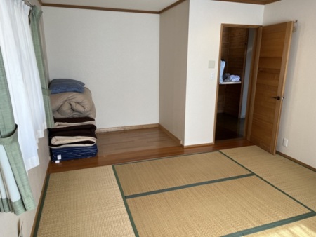 和室　リフォーム済で清潔感のある空間