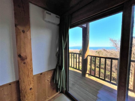 ２階の寝室は２部屋です