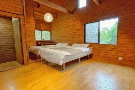 2F Bed Room