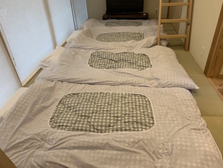 リビングの布団寝具
