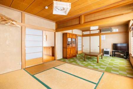 入り口を入るとこのような眺めになります