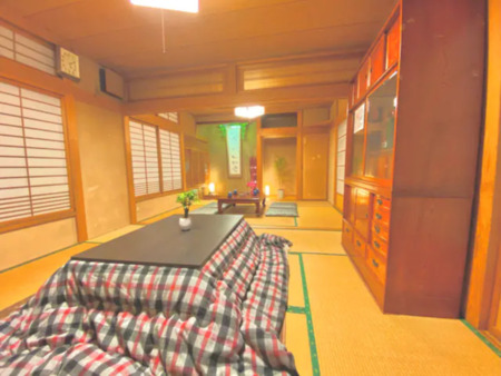 広々した玄関なので大人数のご利用でも安心