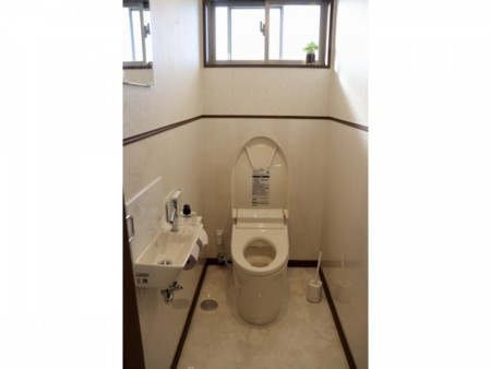 大理石のトイレ