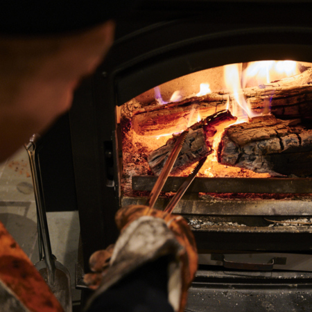 パチパチはじける音に耳を澄まして