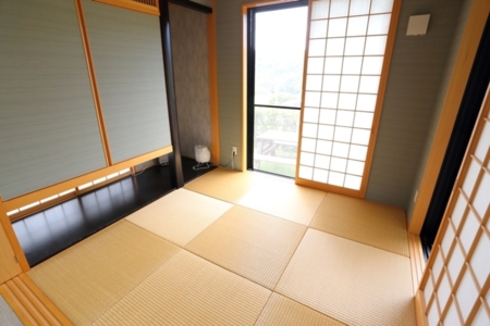 琉球畳の和室(Deigo)