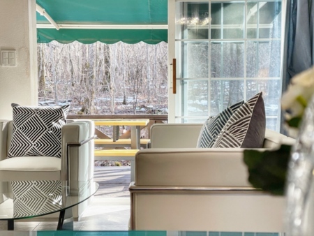 リビングのソファー