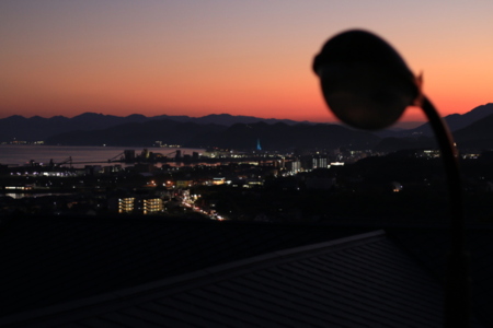 2階からの夕焼け空、夜景