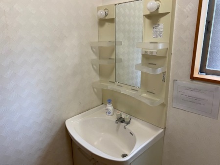 洗面所スペース広々