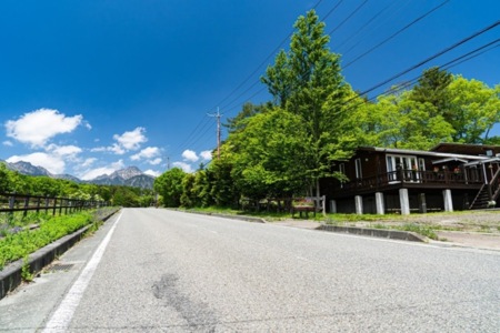 牧場通りからの八ヶ岳の眺め