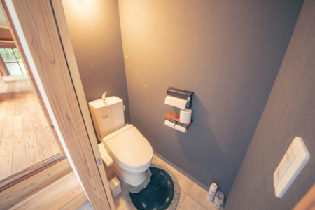 トイレ（ウォシュレット付）２台完備