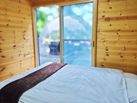 Bed Room B（Wベッド1台）
