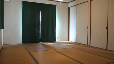 ２F　１０畳和室　寝具は布団で