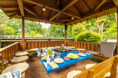 東屋のBBQ屋根付きです。