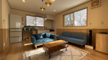 色調の統一された内装で落ち着けます