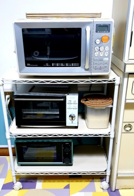 炊飯器、電子レンジ、トースターもあります