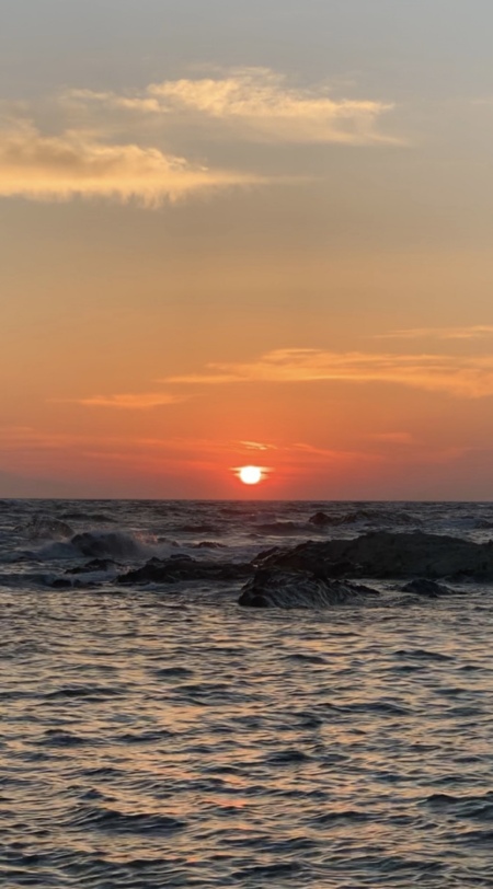 海岸からの夕日は贅沢な時間