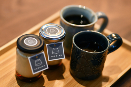 大人気の梵まるオリジナルプリンでお出迎え