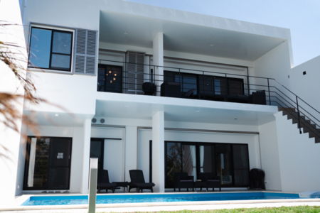 ２階はオーシャンビューバルコニー