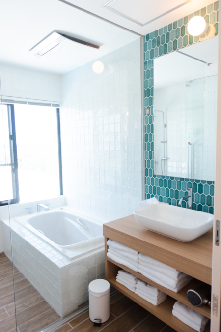 ２階のオーシャンビューバスルーム