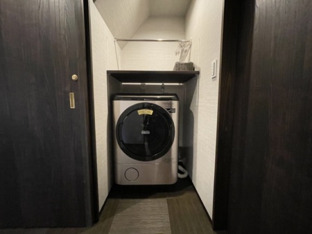 ドラム式洗濯乾燥機もございます。