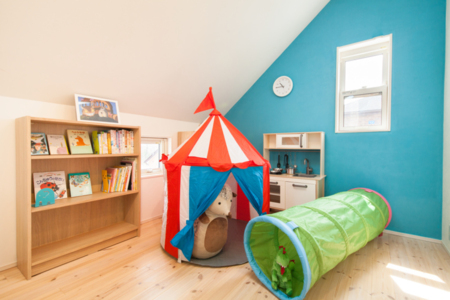 【キッズエリア】オモチャや絵本があります