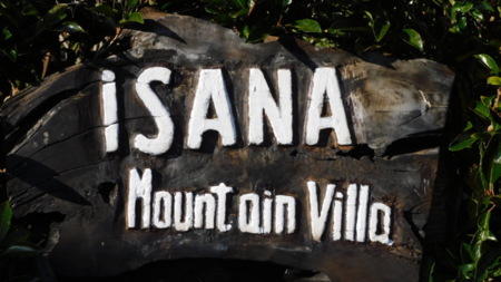 Welcome to ISANA /イサナ山荘　ISANA Mountain Villa