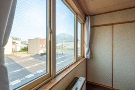 2階から眺める羊蹄山(通称:蝦夷富士)
